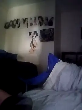 Snapshot of k1oudE chatting on 11-16-25, 04:56 k1oudE online show from 11-16-25, 04:56