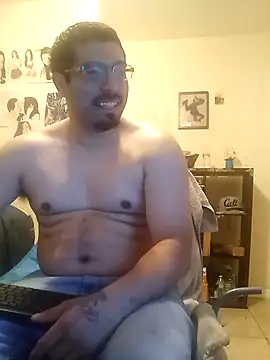 Snapshot of k1oudE chatting on 11-24-25, 11:26 k1oudE online show from 11-24-25, 11:26