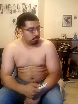 Snapshot of k1oudE chatting on 12-14-25, 11:53 k1oudE online show from 12-14-25, 11:53