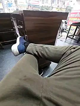 Snapshot of pyasevickybabu563 chatting on 01-11-25, 09:47 pyasevickybabu563 online show from 01-11-25, 09:47