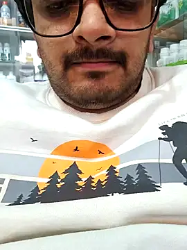 Snapshot of pyasevickybabu563 chatting on 03-06-25, 03:13 pyasevickybabu563 online show from 03-06-25, 03:13