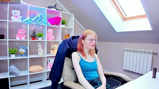 Snapshot of ElizabethHarpper chatting on 01-03-25, 04:33 ElizabethHarpper online show from 01-03-25, 04:33