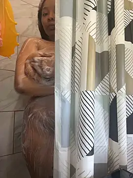 Snapshot of beyondbeautiful96 chatting on 02-06-25, 07:40 beyondbeautiful96 online show from 02-06-25, 07:40