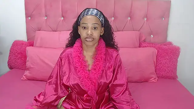 Snapshot of naughtiest_baddy chatting on 11-24-25, 07:02 naughtiest baddy online show from 11-24-25, 07:02