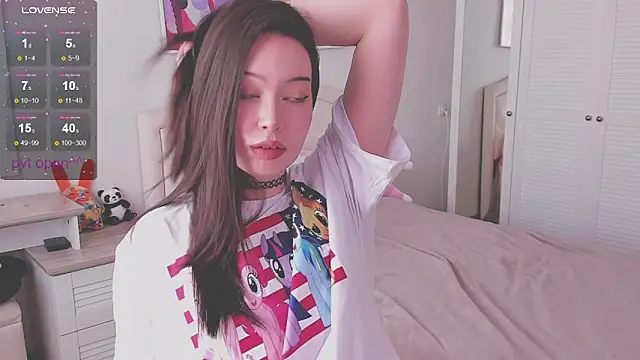 kittenrisha online show from 02-13-26, 04:52