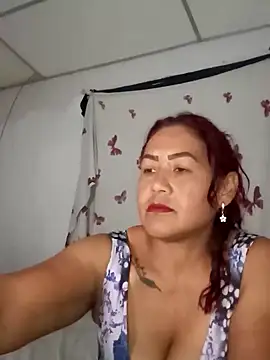 Snapshot of Abigail_BigTits chatting on 01-16-25, 03:23 Abigail BigTits online show from 01-16-25, 03:23