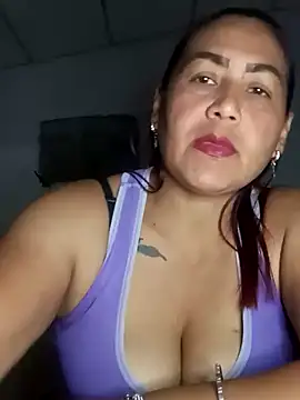 Snapshot of Abigail_BigTits chatting on 02-01-25, 02:47 Abigail BigTits online show from 02-01-25, 02:47