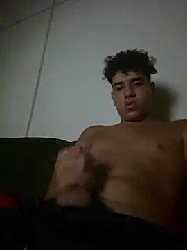 Snapshot of jeyse chatting on 02-19-25, 02:44 jeyse online show from 02-19-25, 02:44