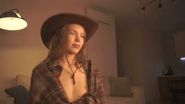 alittlestarrr online show from 01-07-25, 02:10