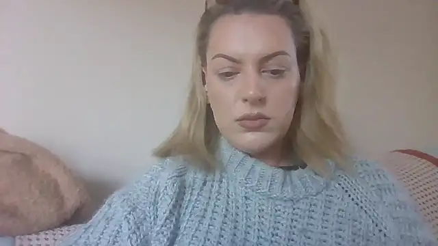 Snapshot of Gigi-Honey chatting on 03-16-26, 01:37 Gigi-Honey online show from 03-16-26, 01:37