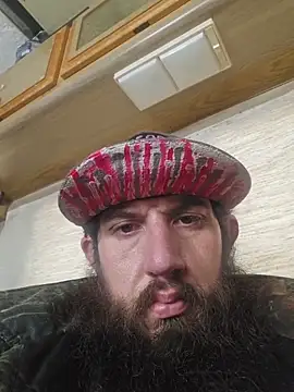 Snapshot of StruggleSnuggles chatting on 11-02-25, 05:15 StruggleSnuggles online show from 11-02-25, 05:15