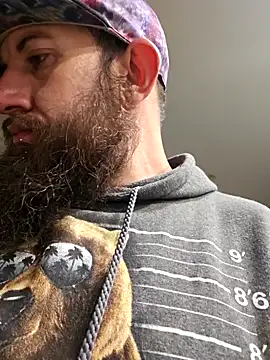 Snapshot of StruggleSnuggles chatting on 11-29-25, 01:30 StruggleSnuggles online show from 11-29-25, 01:30