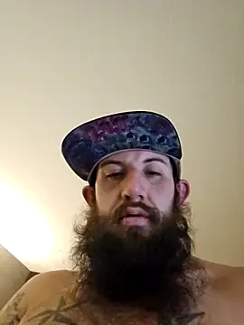 Snapshot of StruggleSnuggles chatting on 12-18-25, 03:56 StruggleSnuggles online show from 12-18-25, 03:56