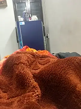 Snapshot of indian_lover3 chatting on 12-30-24, 08:04 indian lover3 online show from 12-30-24, 08:04