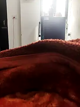 Snapshot of indian_lover3 chatting on 12-31-24, 08:37 indian lover3 online show from 12-31-24, 08:37