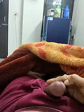 Snapshot of indian_lover3 chatting on 01-10-25, 02:45 indian lover3 online show from 01-10-25, 02:45