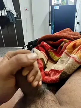 Snapshot of indian_lover3 chatting on 01-16-25, 04:07 indian lover3 online show from 01-16-25, 04:07