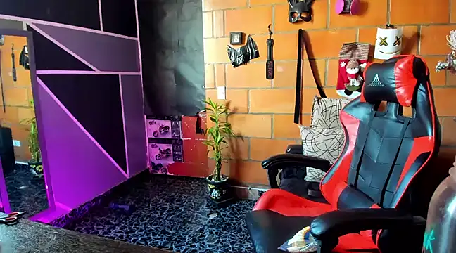 Adam Valenciia online show from 02-02-25, 03:39