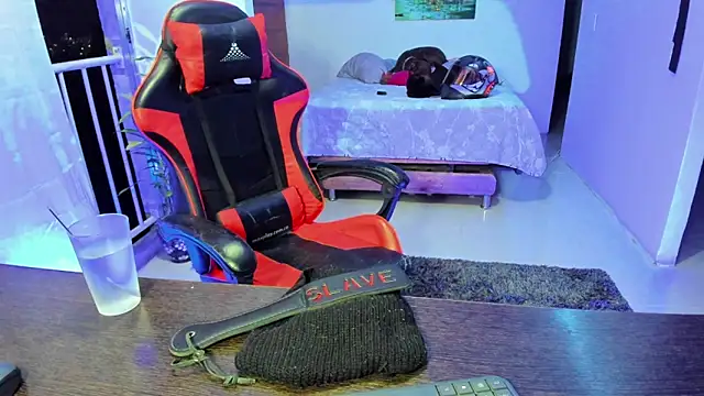 Adam Valenciia online show from 09-12-25, 03:39