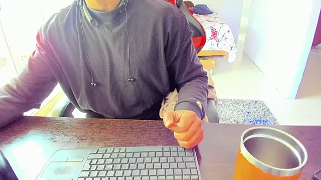 Adam Valenciia online show from 10-03-25, 03:53