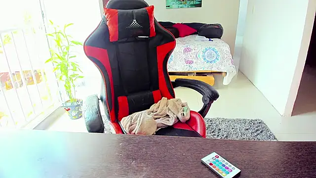 Adam Valenciia online show from 10-15-25, 05:13