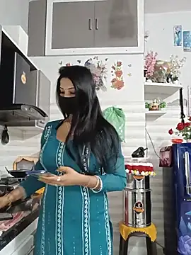 Best-Couple online show from 06-22-26, 01:40