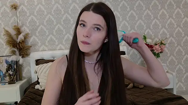 Snapshot of Nellie_Medina chatting on 01-28-25, 11:07 Nellie Medina online show from 01-28-25, 11:07