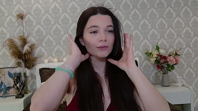 Snapshot of Nellie_Medina chatting on 02-10-25, 10:30 Nellie Medina online show from 02-10-25, 10:30