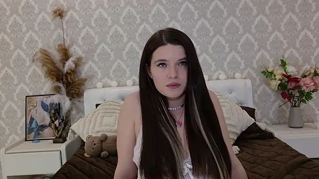 Snapshot of Nellie_Medina chatting on 02-20-25, 01:46 Nellie Medina online show from 02-20-25, 01:46