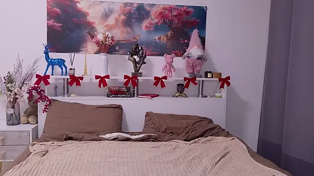 Snapshot of Nellie_Medina chatting on 12-18-25, 02:23 Nellie Medina online show from 12-18-25, 02:23