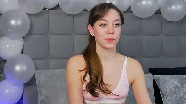 TheEmma online show from 02-09-25, 03:01