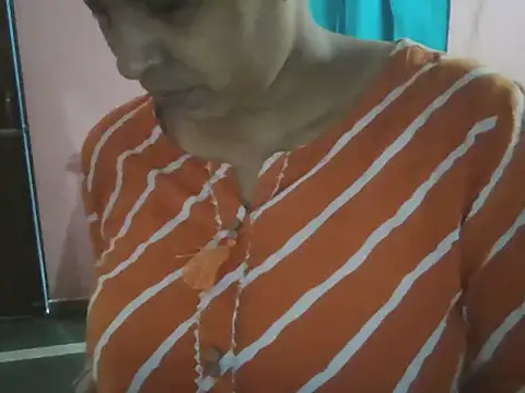 Hot-shanvi online show from 11-07-25, 02:33