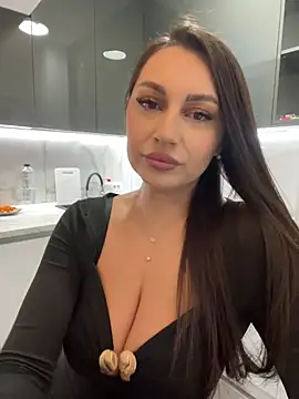 Snapshot of claraxjoyy chatting on 02-03-25, 04:35 claraxjoyy online show from 02-03-25, 04:35