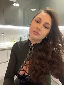 Snapshot of claraxjoyy chatting on 02-15-25, 04:47 claraxjoyy online show from 02-15-25, 04:47