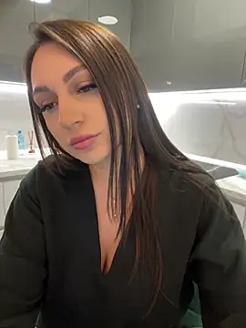 Snapshot of claraxjoyy chatting on 02-25-25, 04:10 claraxjoyy online show from 02-25-25, 04:10