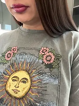 Snapshot of claraxjoyy chatting on 03-12-25, 07:57 claraxjoyy online show from 03-12-25, 07:57