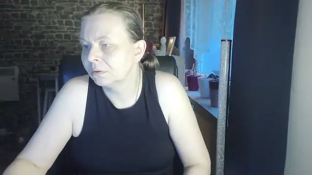 Sweet Phoenix online show from 10-08-25, 05:27