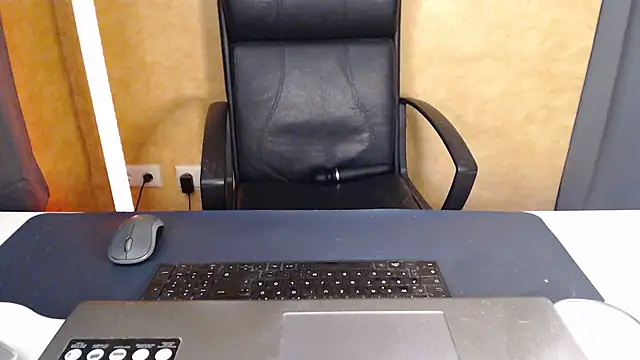 Sweet Phoenix online show from 05-23-26, 11:47
