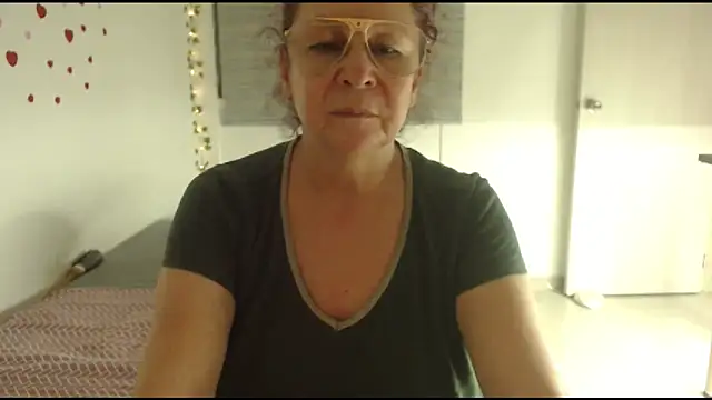 Snapshot of milchanel chatting on 07-12-26, 08:05 milchanel online show from 07-12-26, 08:05