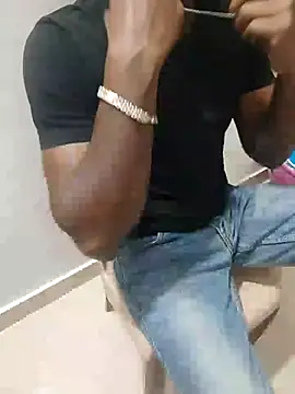 Snapshot of hot_boy_dic chatting on 03-15-25, 04:43 hot boy dic online show from 03-15-25, 04:43