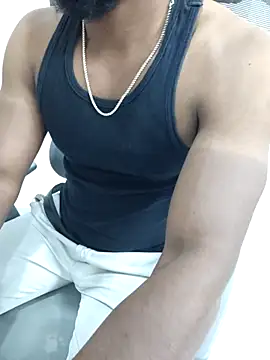 Snapshot of hot_boy_dic chatting on 11-21-25, 02:05 hot boy dic online show from 11-21-25, 02:05