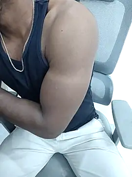 Snapshot of hot_boy_dic chatting on 12-14-25, 01:27 hot boy dic online show from 12-14-25, 01:27