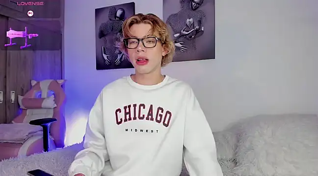 Henophiid online show from 02-07-25, 10:50