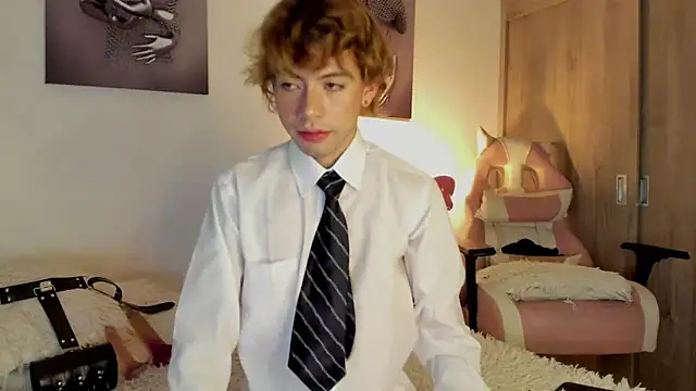 Henophiid online show from 09-23-25, 03:09