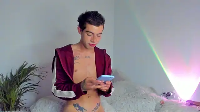 Henophiid online show from 01-12-26, 04:29