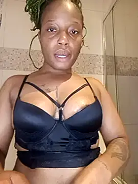 Snapshot of Thando04 chatting on 01-16-25, 04:50 Thando04 online show from 01-16-25, 04:50