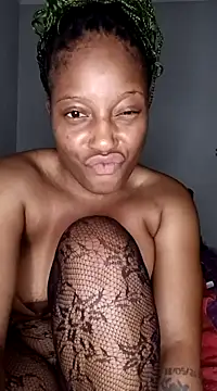 Snapshot of Thando04 chatting on 01-17-25, 02:29 Thando04 online show from 01-17-25, 02:29