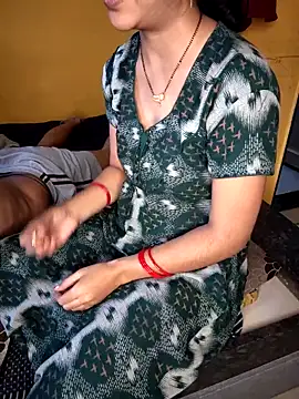 lovelygirl4567 online show from 09-23-25, 04:04