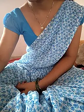 Snapshot of lovelygirl4567 chatting on 05-18-26, 05:35 lovelygirl4567 online show from 05-18-26, 05:35