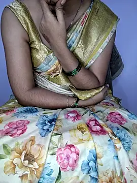 Snapshot of lovelygirl4567 chatting on 05-27-26, 05:32 lovelygirl4567 online show from 05-27-26, 05:32